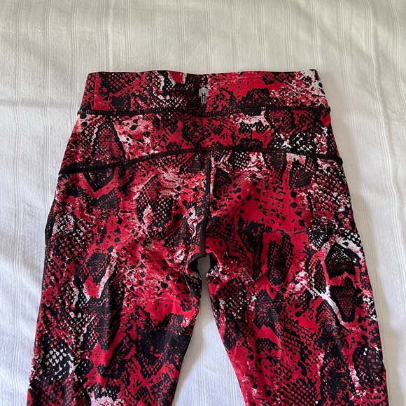 HPE Workout Leggings - Picture 2 of 4